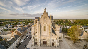 072026-La Basilique Cléry St André 01
